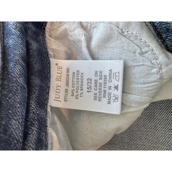 Judy Blue Mid Rise Demi Crop Bootcut Jeans Size 15 / 32 JB88249 MD - Picture 6 of 7